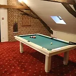 Chateau D'aubry Hotel 3*