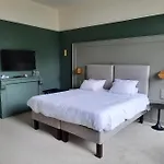 Chateau D'aubry Hotel 3*
