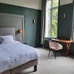 Hotel Chateau D'aubry 3*