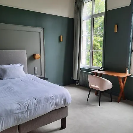 Hotel Chateau D'aubry 3*