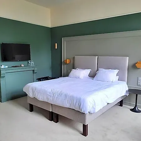 Hotel Chateau D'aubry 3*