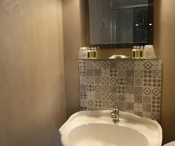 Chateau D'aubry Hotel