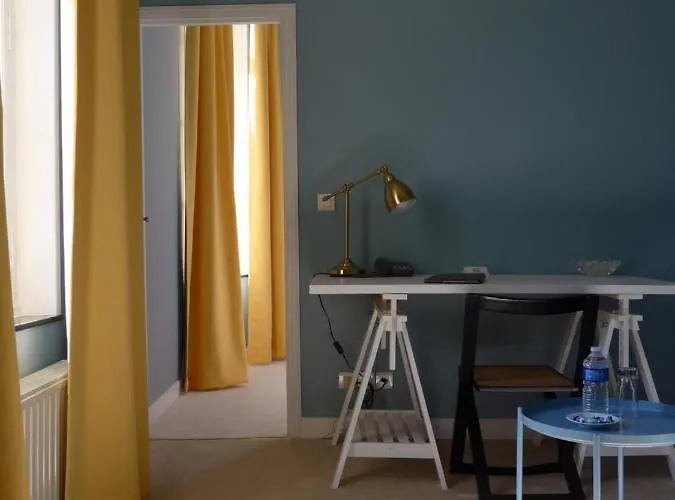 Hotel Chateau D'aubry 3*