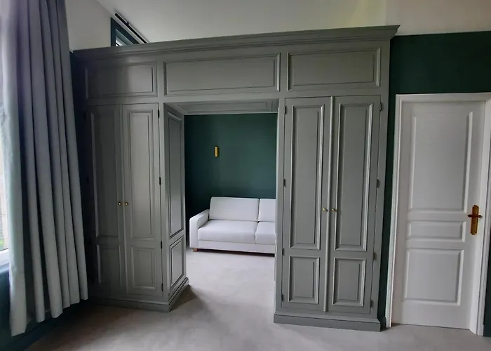 Chateau D'aubry Hotel